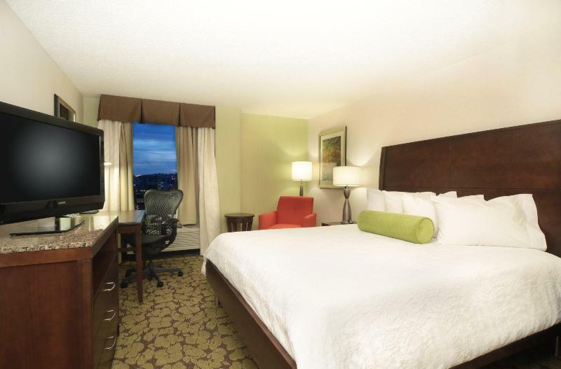 Super 8 By Wyndham Downtown/capitol Area Motel Austin