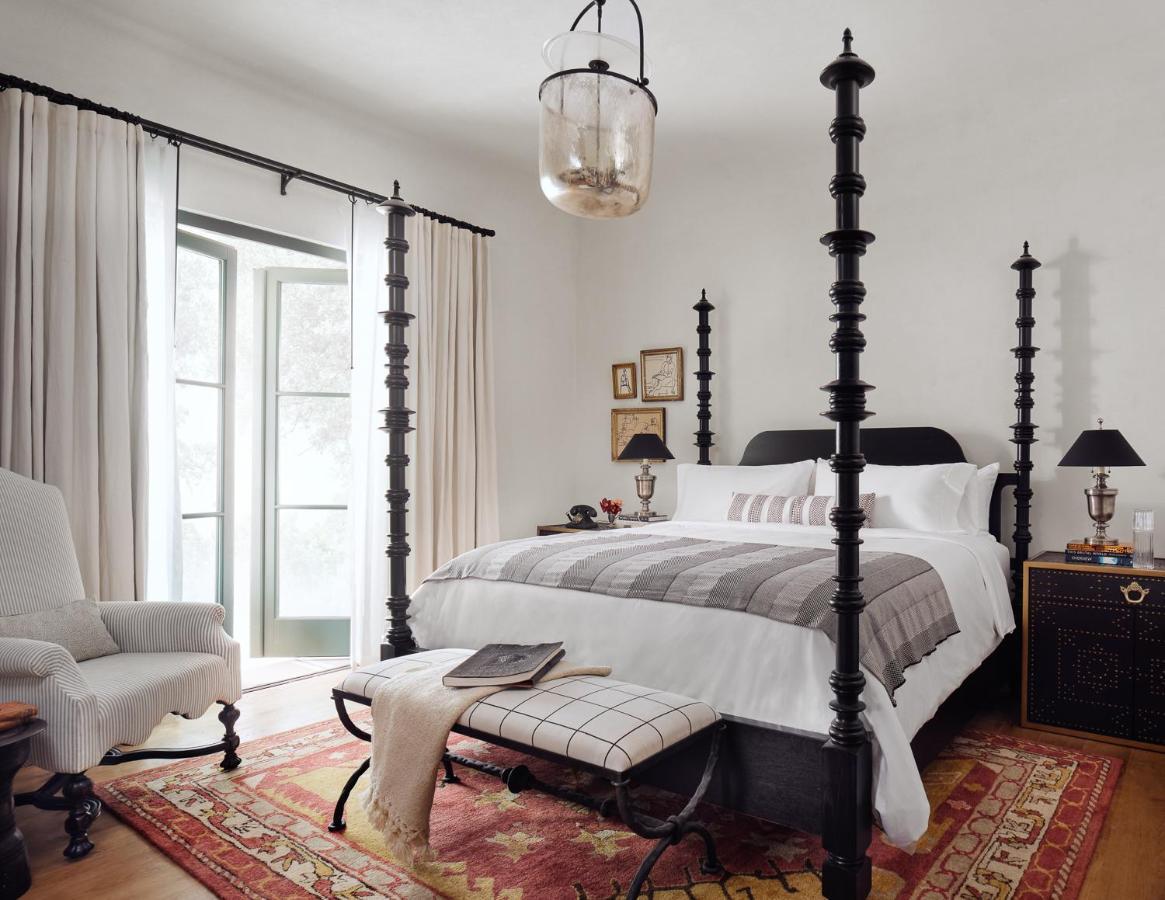 Commodore Perry Estate, Collection Hotel 5*