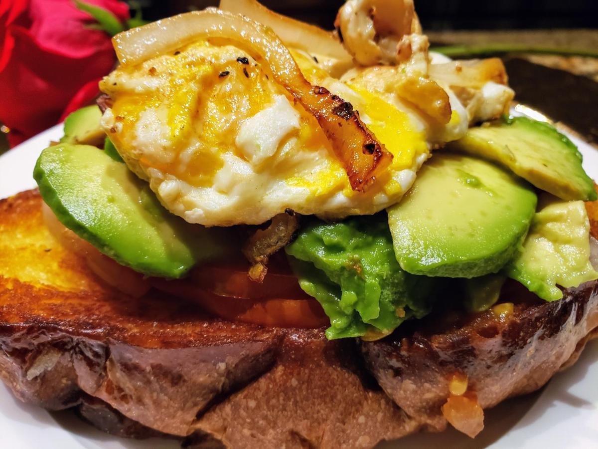 Adina Bed & Breakfast Austin